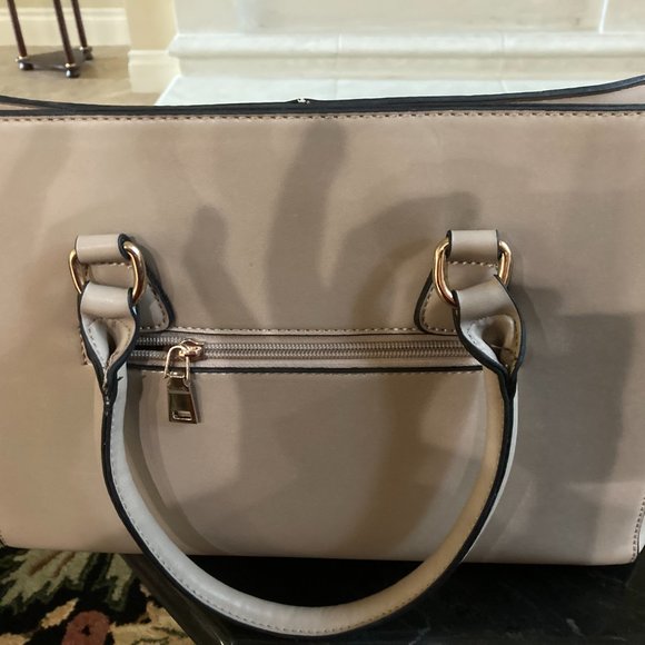 NWOT Large Gray Handbag/Purse - Picture 3 of 11